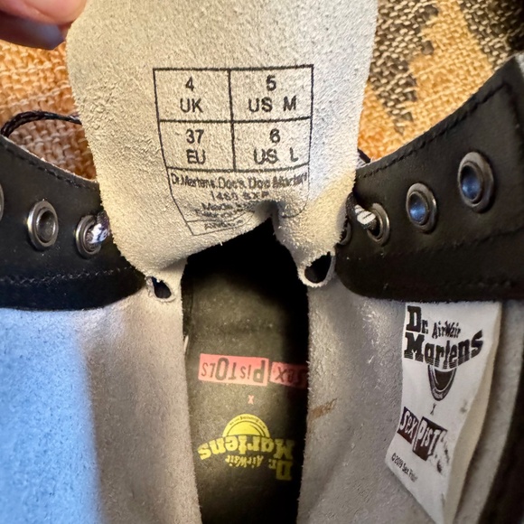 Dr. Martens (Doc Martens) - Sex Pistols "I Wanna Be Me" Black Boots (Size 6 US) - Picture 7 of 9